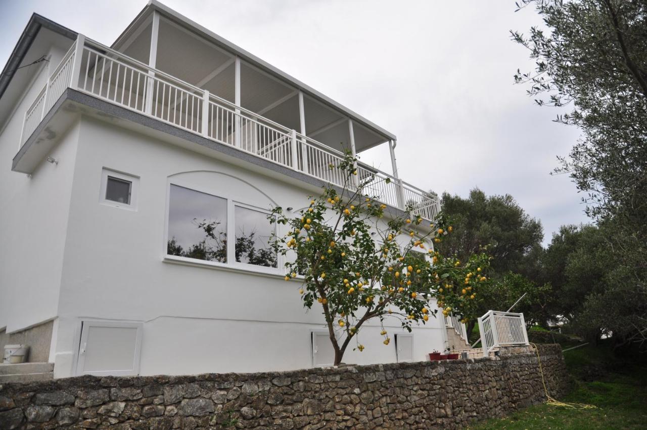 Rose Rooms At Island Of Rab Banjol Exterior photo
